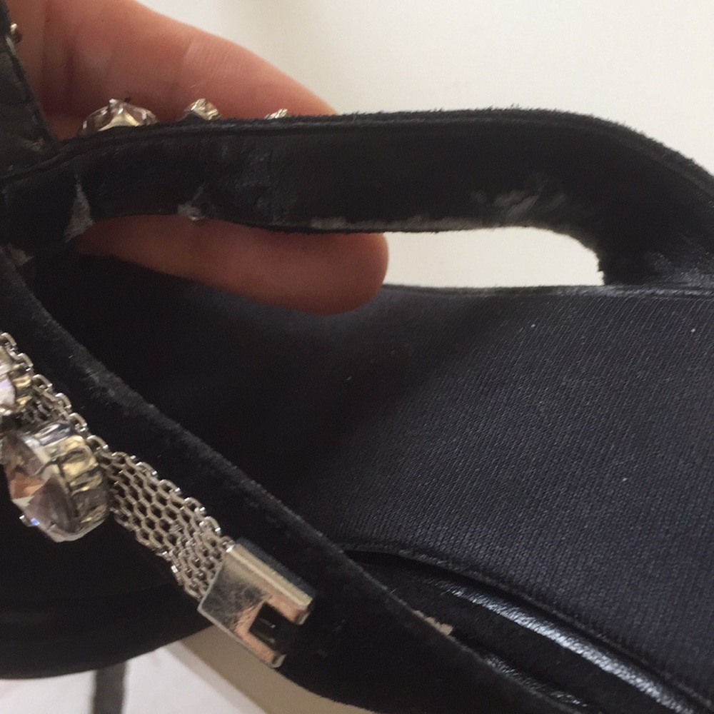 BCBG black heels - Picture 7 of 7
